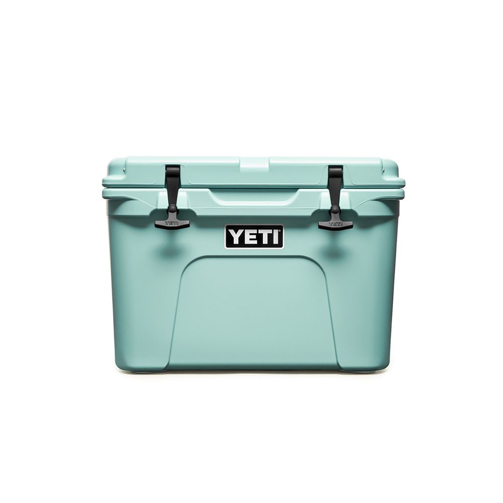 YETI TUNDRA 35 HARD COOLER SEAFOAM